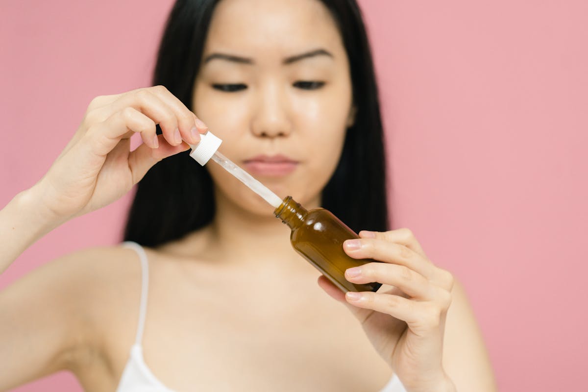 Soin des talons fendillés avec crème riche et exfoliation douce